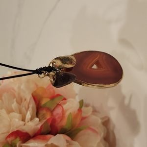 Statememt / Natural Quartz Pendant Necklace